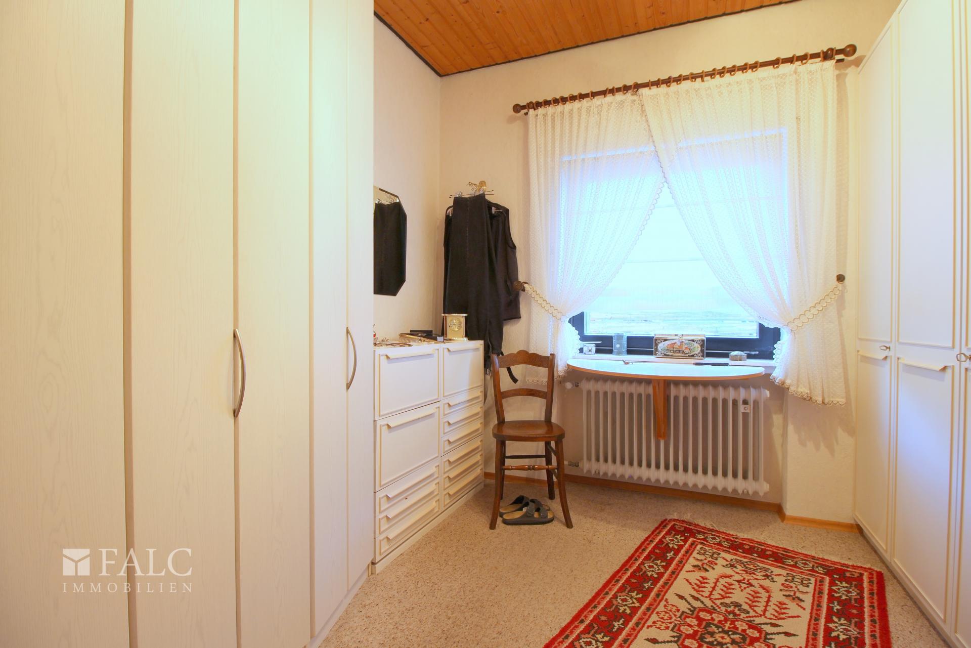Ankleidezimmer EG